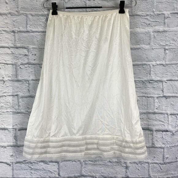 International Ladies garment workers union slip Lg - Picture 1 of 4